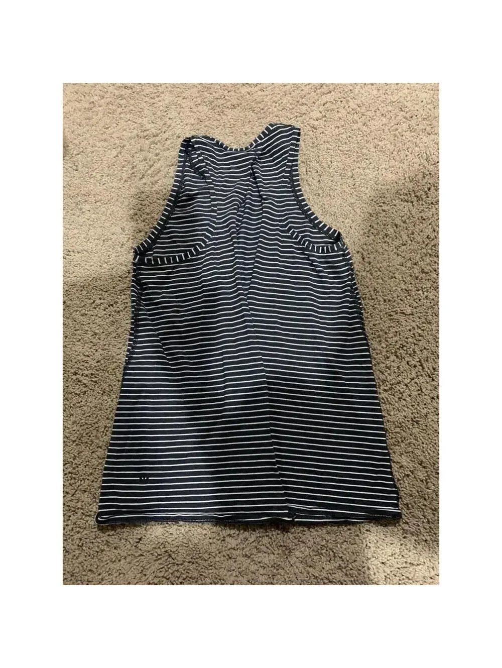 Women's Lululemon light tank top / open back / racer back / size 4 white/ gray